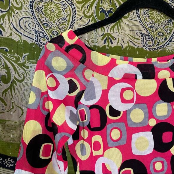 Y2K Beware Bright Pink Abstract Mesh Blouse Size Small - Picture 2 of 16